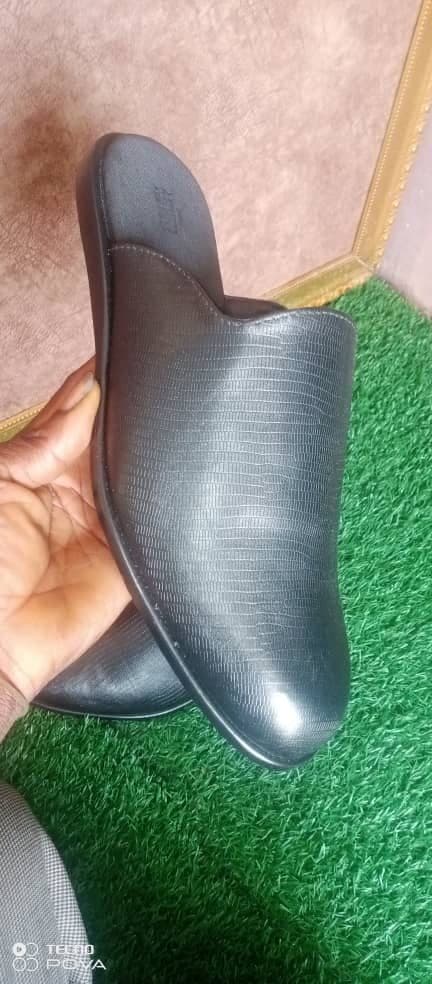 Half shoe